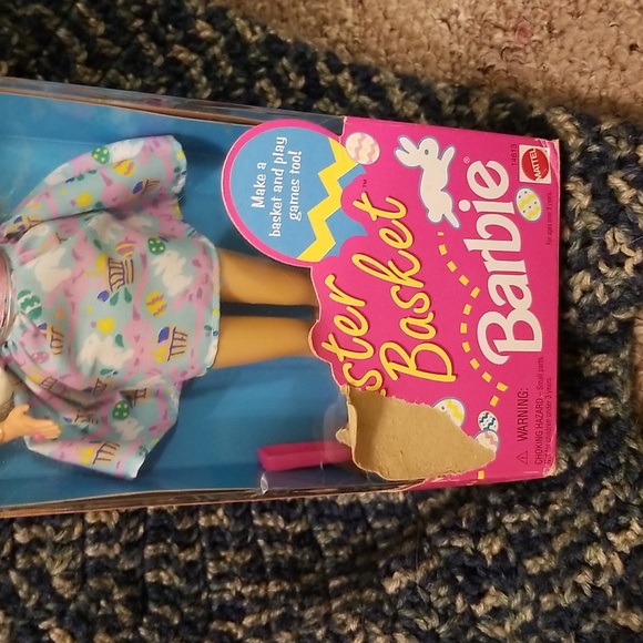 Special Edition Easter Basket Barbie - Picture 2 of 3